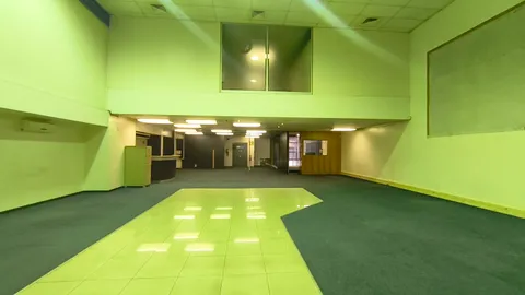 Commercial-Space-For-Sale  (8)